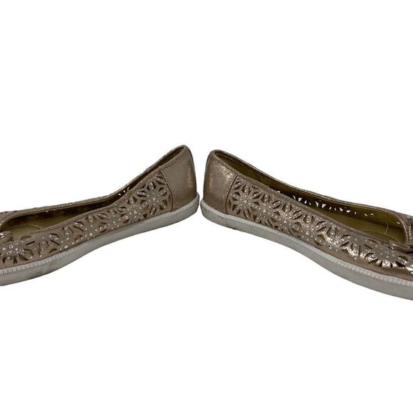 Kenneth Cole Reaction Womens Rowing 2 Gold Round Toe Shoes Flats Size 8.5 Medium - Picture 3 of 9